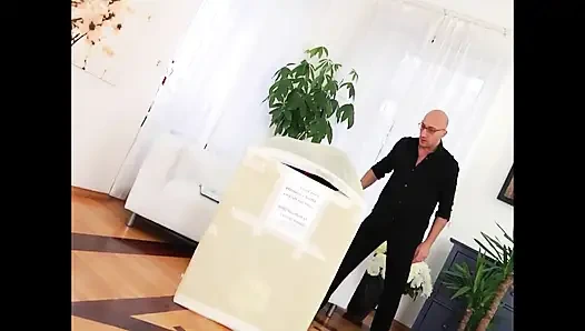 The Euro King of Assholes Goes to Russia!!! - Vol. #03