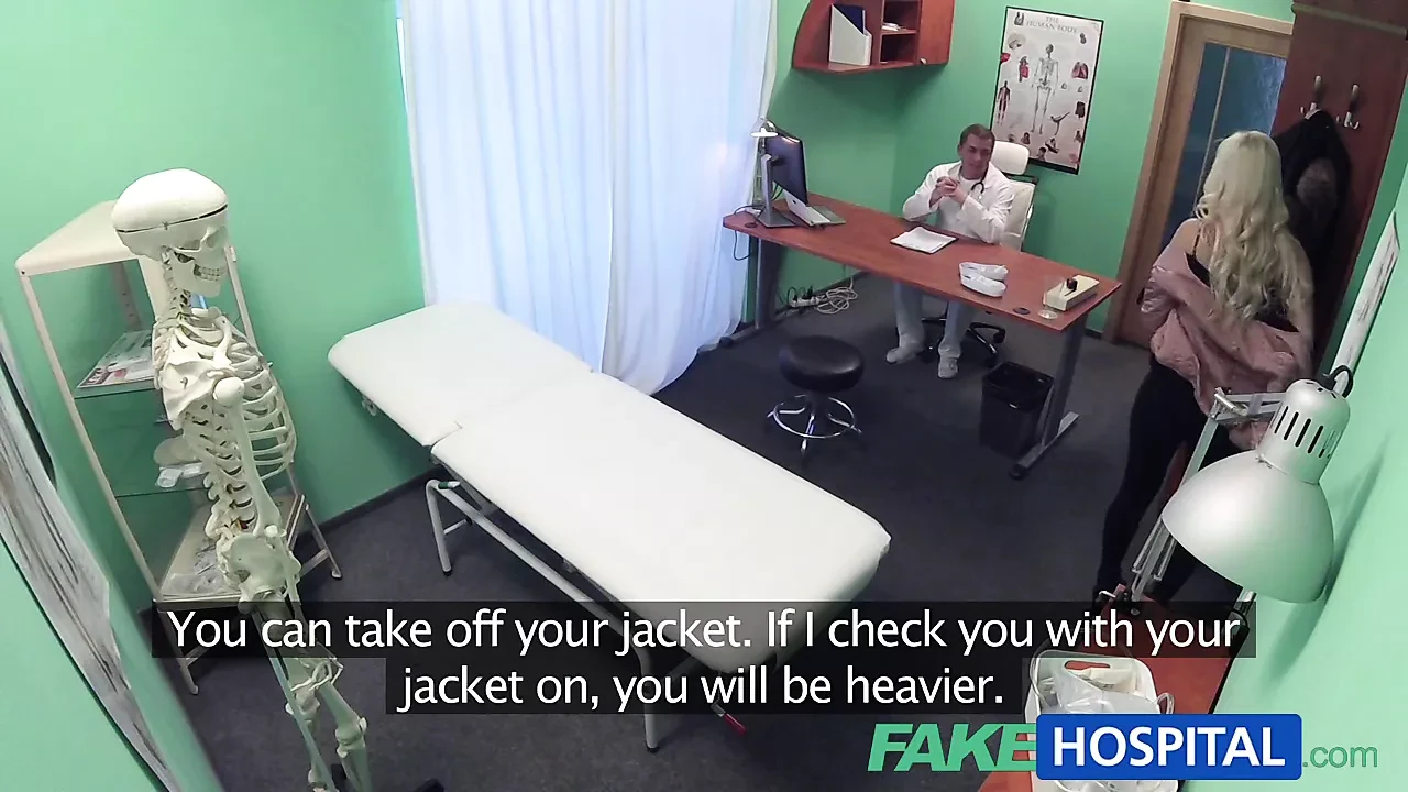 Fake Hospital Blonde patient gives blowjob before fucking