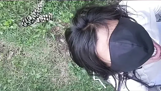 Bagian 2 - seks luar ruangan desi dengan gadis asing di hutan.