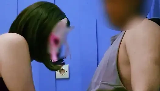 Pakai mulutku kayak kamu ngentot memekku