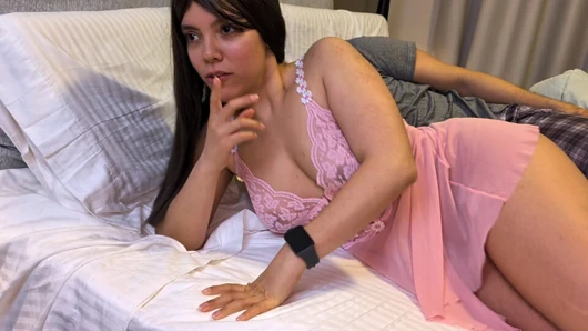 I mistook my girlfriend's ass for my stepmom's huge ass MILF