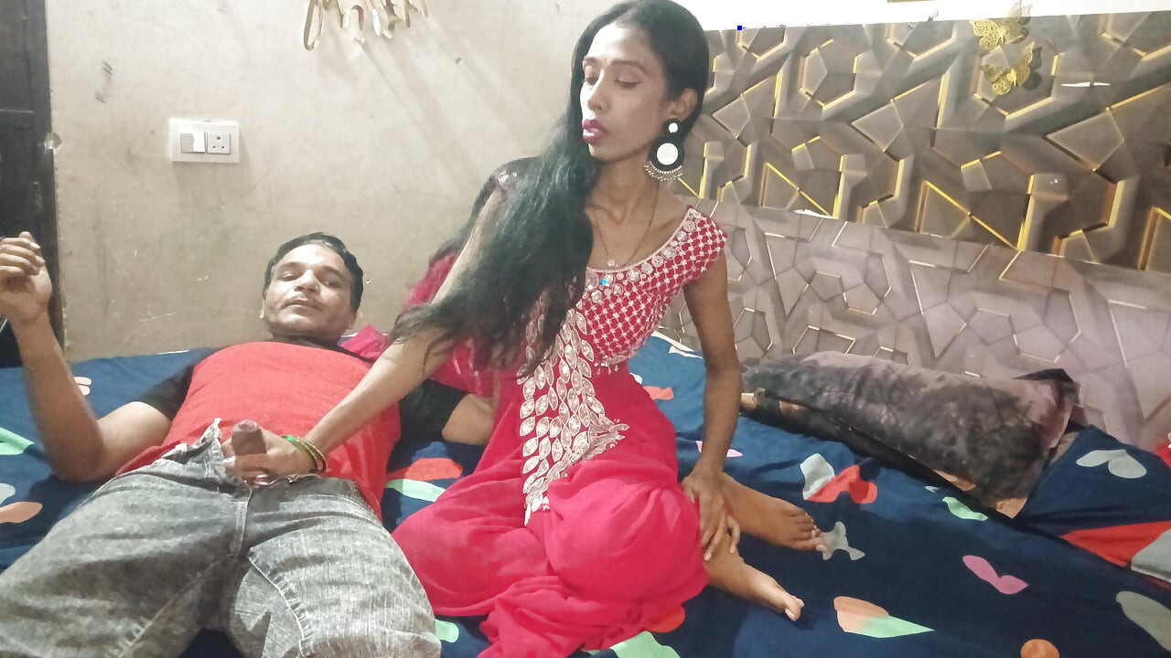 Muje chudne jada chusne me maja ata hai koi hai jo apna mota lund chushany