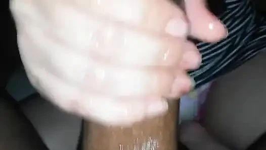 4896573