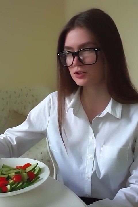 POV - pik consumerende petie vriendin Mirari Hub