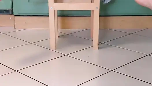 Pissing Like a Fountain