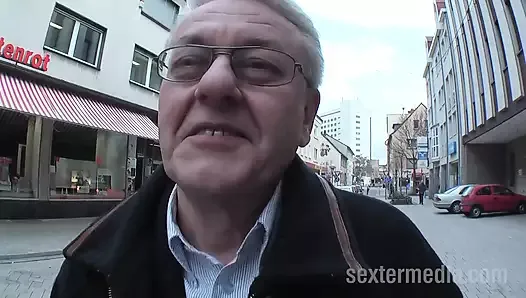 Pensioner Helmut fucks only teenies