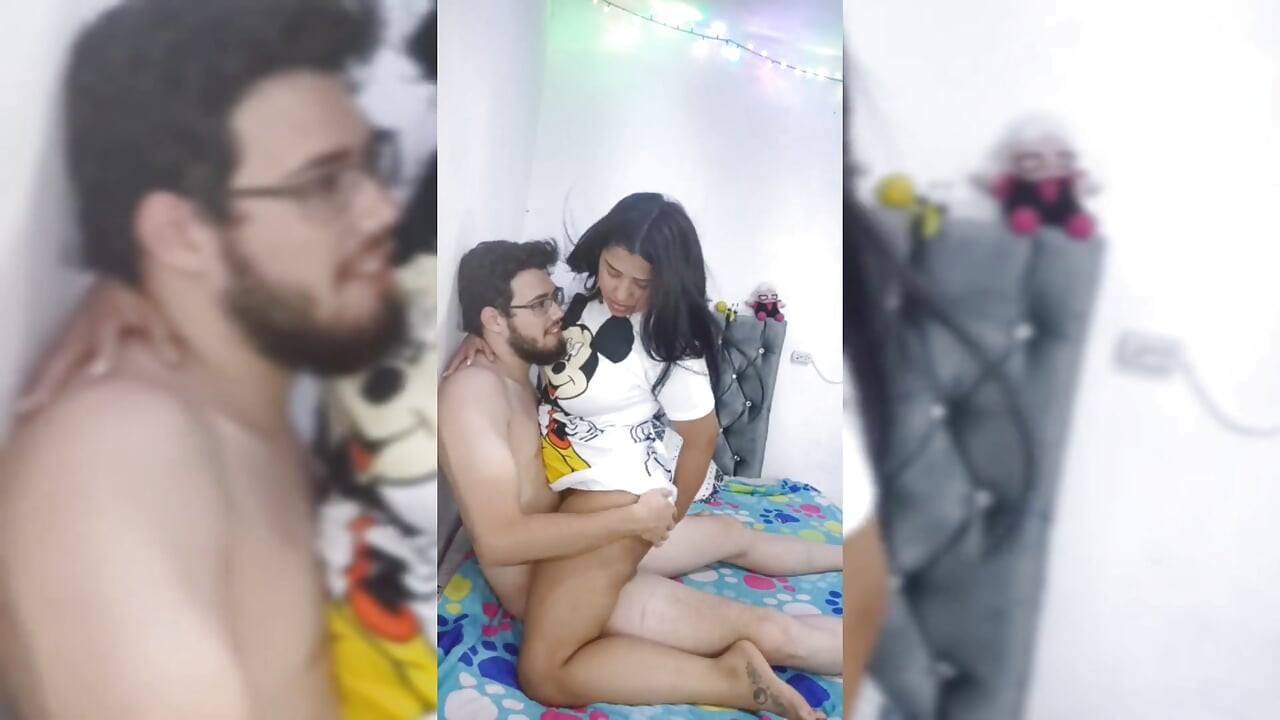 Fute-l pe vecinul care este foarte sexy cu un cur foarte mare - partea 17