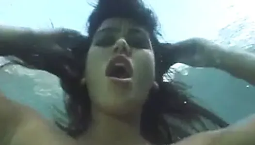 Moaning in Pleasure Underwater!