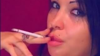 Chica fumando sexy