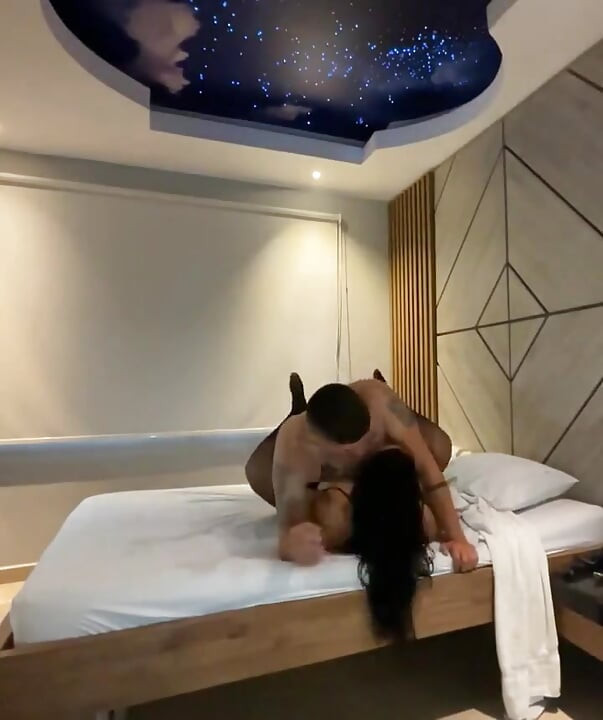 Siêu cực khoái thực sự với Squirting mà không cần chỉnh sửa tự chế