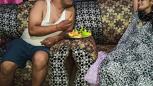 Bhabhi Ne Electric Man Ko Khurbuja Khlya Xvideo Romance