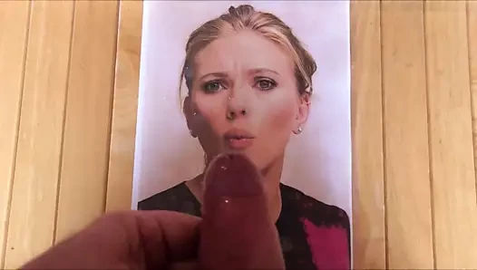Scarlett Johansson'a saygı duruşu
