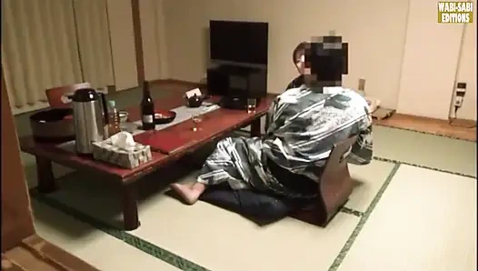 Rayuan setelah tutup waktu: karyawan spa direkam di kamar pribadi - adegan 2