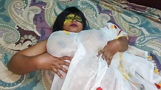Impreza sylwestrowa - pieprzona gorąca indyjska dziewczyna