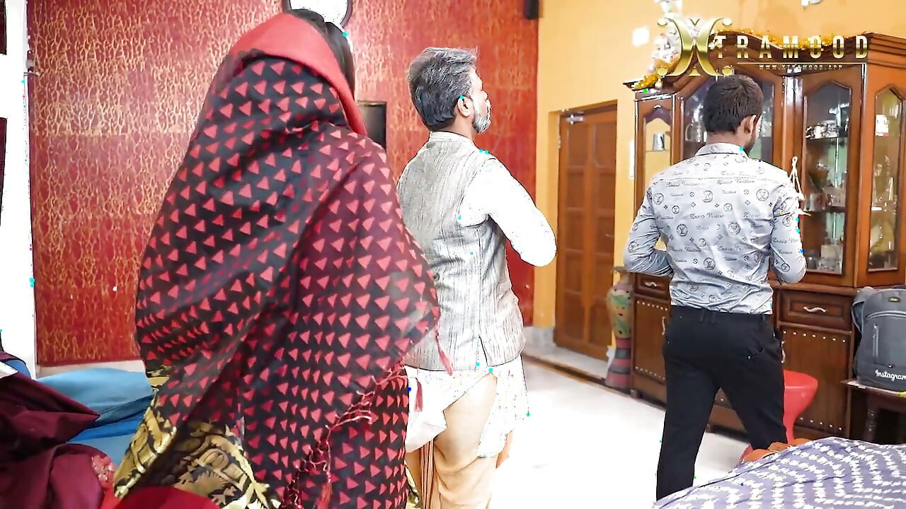 Sasurji fucked his bouma when she is alone in home
