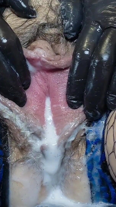 MILF Closeup Big labia Hairy Pussy - Buttplug & Dildo Solo | Clip 3