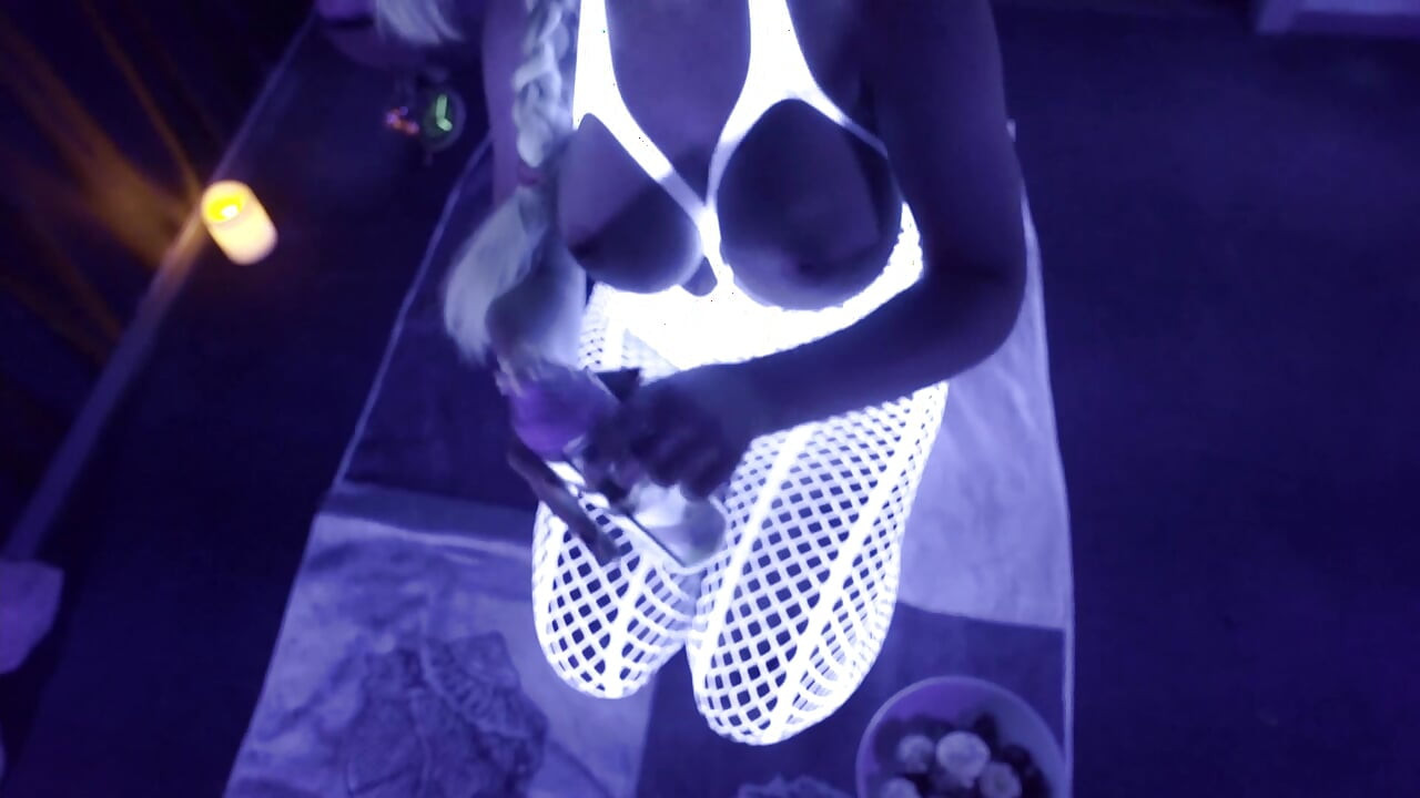 Strefa zmierzchu Blacklight Cosplay