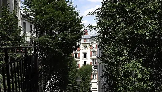 Tetangga semok yang imut lagi asik nyepong kontolku 7566 1