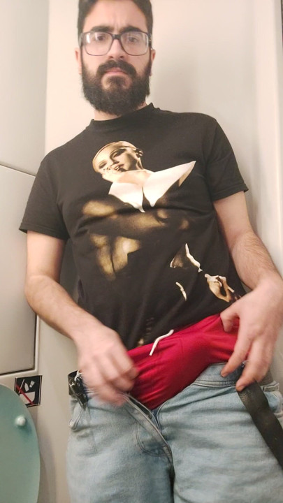 Aint sıkıcı bir tren yolculuğuna çıkacak