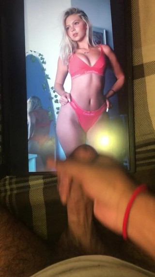 Cumtribute aan Jordyn Jones #8 (verjaardag cumtribute)