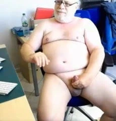 Daddy cums on cam
