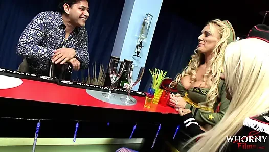 WHORNY FILMS - фейковых военных блондинок в униформе укроили в баре - раздевается догола и делится членом бармена