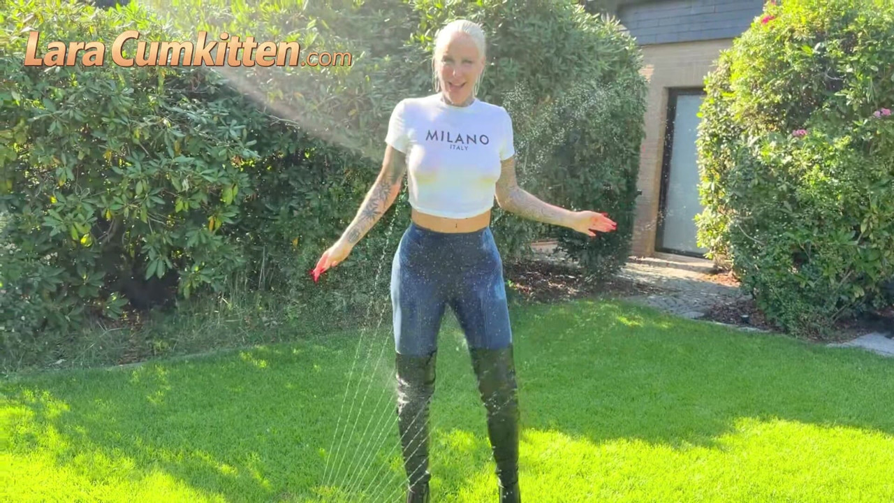 Summer Pee in Jeans and Boots