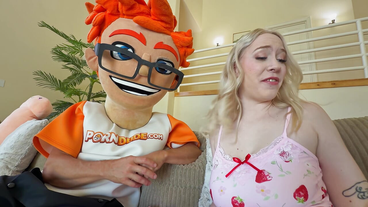 I cast Gigi Sweets big tits blonde trimmed pussy with handjob titjob and doggystyle