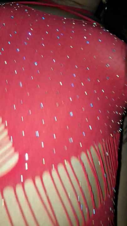 I convince my friend Paola Rios to give me an oral | Clip 1