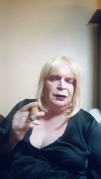 Part 4 - BBW TV discussing her many years in the BDSM and Kink world