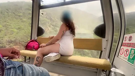 Blowjob Dan Bercinta Di Kereta Gantung Di Kolombia, Santander Dengan Wanita Hamil Yang Sangat Terangsang