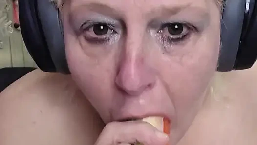 Große pfeifen geknebelt im mund dieser hure hag