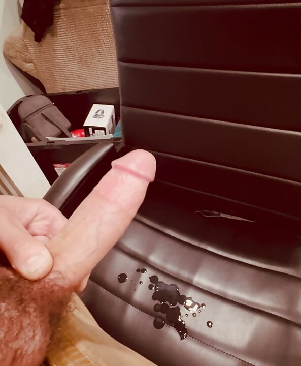 Guy randomly starts leaking and blasting cum out of nowhere