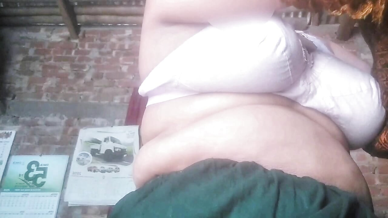 desh Sex Nadiya Bhabhi Pissing & orgasm Control.