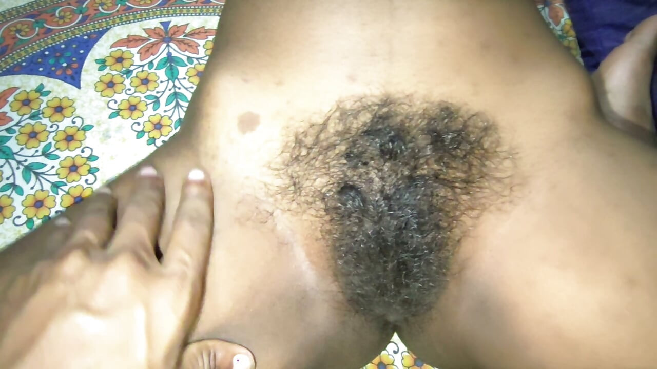Pertama Kali Kongkek dengan Abang Tiri Adik Tiri dalam Posisi Reverse Cowgirl