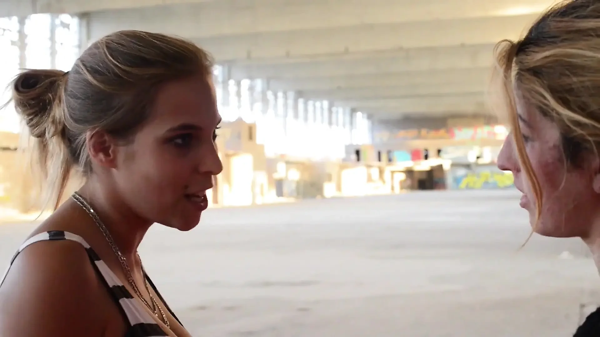 Faceslapping mega slaps – I fight for my place – Domina Mikaela Wolf & slave Natasha Grof