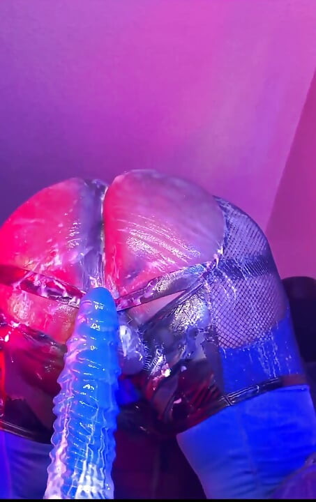 Gaping My Hole with Topped Toys Fantasy Dildo