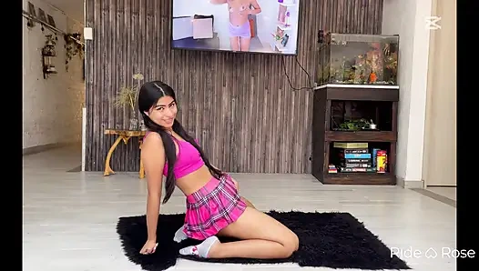 Миниатюрная, но с изгибами, которые не пройдут незамеченными