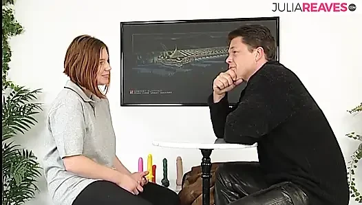 Horny MILF gets pussy licked then gives a deepthroat blowjob