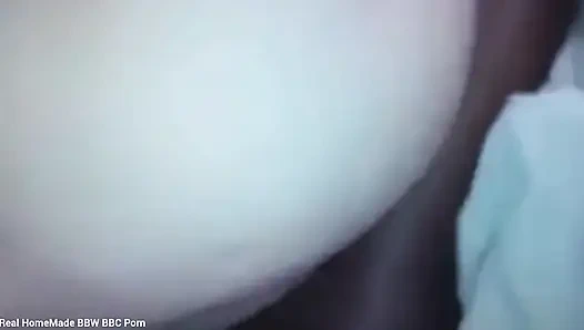 Polnische SSBBW hüpft sie riesig, während sie meinen BBC reitet