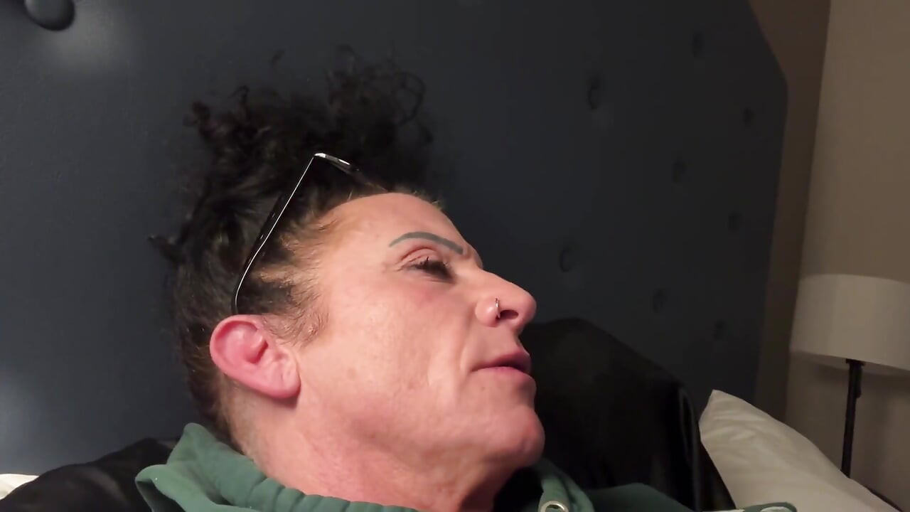 Kandys Bedtime Sneezing