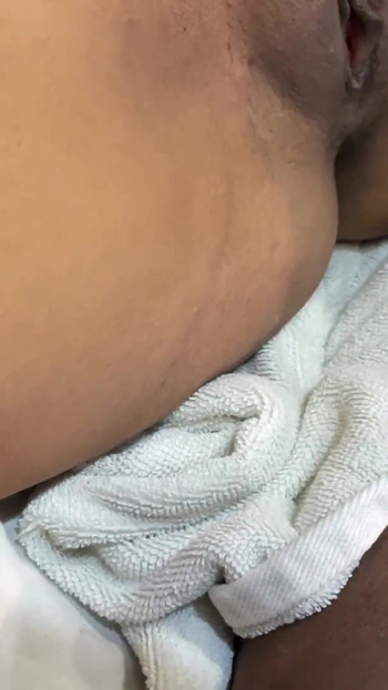 Indische bengalische Desi Bhabi aus kolkata Wird von zimmerservice-jungen gefingert und gefickt