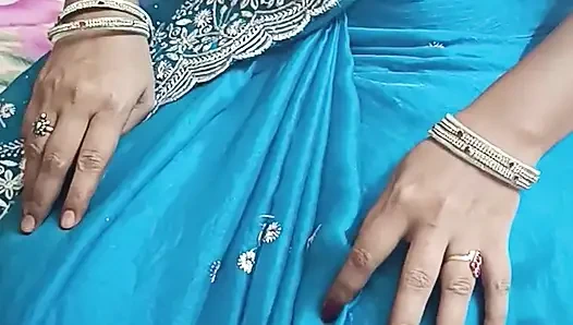 Desi indische telugu-lehrerin tante fickt mit stimme