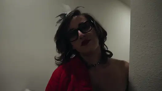 在她看到我的色情片后, 我操了我好朋友的老婆