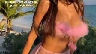 Mia Khalifa supprimée la vidéo de tiktok, brune sexy