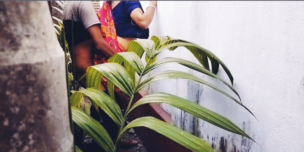 Busty Blonde MILF Bhabi Offers Her Perfect Curves To Her Handsome Devar in outside