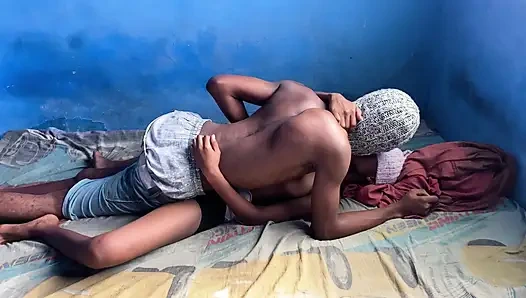 18 Yaşındaki Üvey Kız Kardeşim Beni Ziyaret Etti Ve Bu Tam Video Oluyor