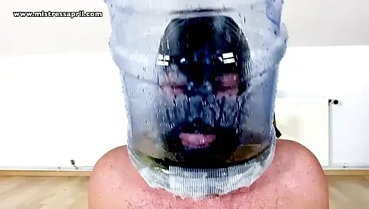 Domina, herrin, april - sklave in der flasche