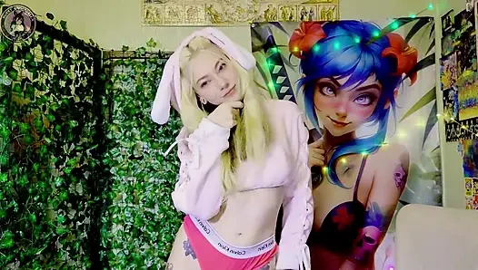 Bunny Dance and Blowjob