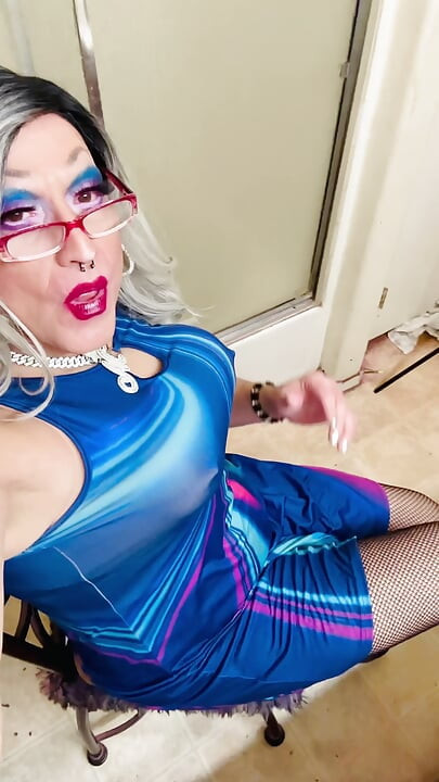 Marilyn In Love Smoking Fetish Tease